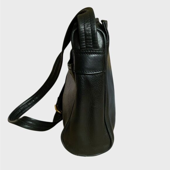 Tignanello Black Leather Crossbody Shoulder Bag Tassel Charm Pockets Adjustable - Picture 6 of 16